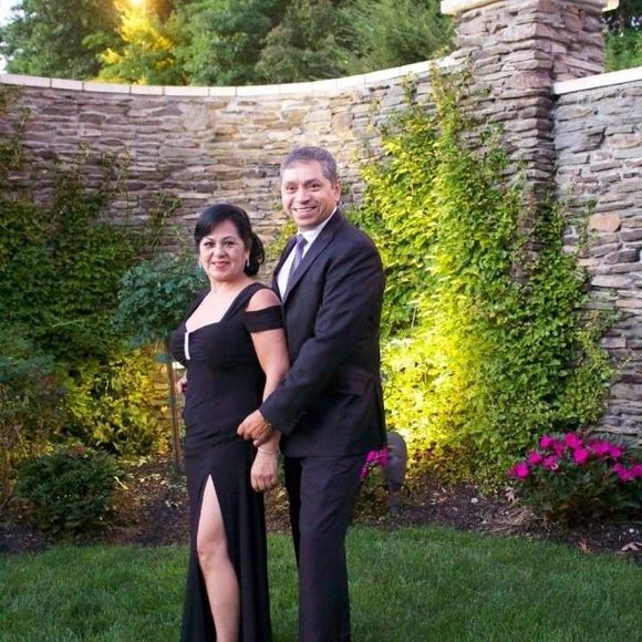 Meet your Posher, Pilar - Picture 1 of 1